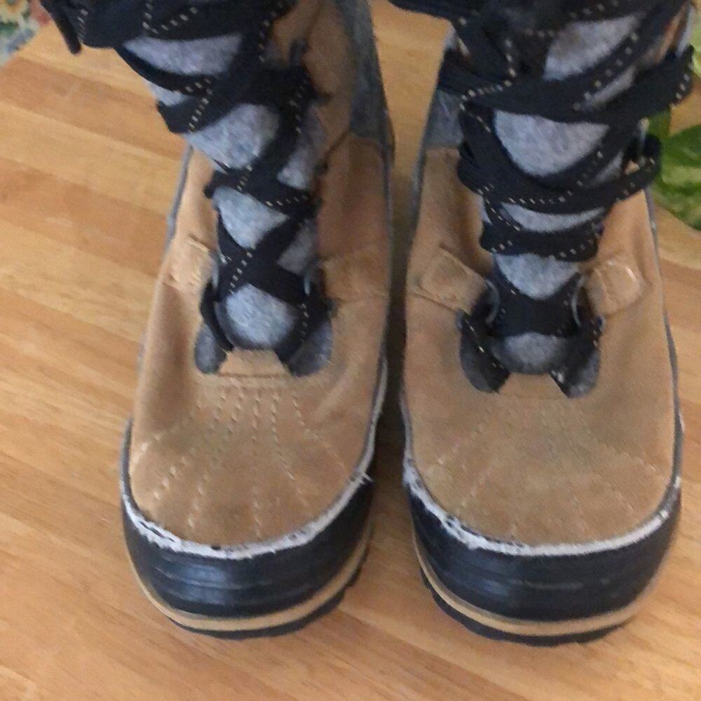 Sorel Fleece Lined Boots Size 7 - Picture 6 of 9